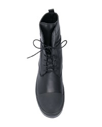 schwarze Lederfreizeitstiefel von Inês Torcato