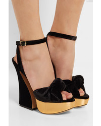 schwarze Ledersandalen von Charlotte Olympia