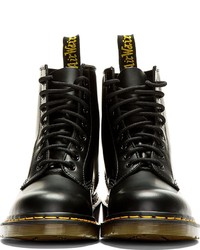 schwarze Lederstiefel von Dr. Martens