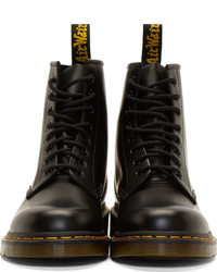 schwarze Lederstiefel von Dr. Martens