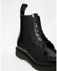 schwarze Lederstiefel von Dr. Martens