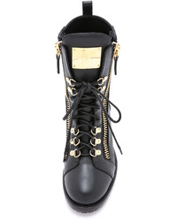 schwarze Lederstiefel von Giuseppe Zanotti