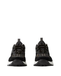 schwarze niedrige Sneakers mit Karomuster von Burberry