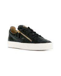 schwarze niedrige Sneakers mit Schlangenmuster von Giuseppe Zanotti