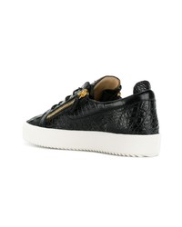 schwarze niedrige Sneakers mit Schlangenmuster von Giuseppe Zanotti