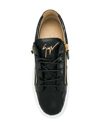 schwarze niedrige Sneakers mit Schlangenmuster von Giuseppe Zanotti