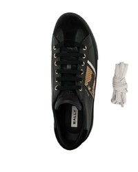 schwarze niedrige Sneakers mit Schlangenmuster von Bally