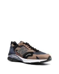 schwarze niedrige Sneakers von New Balance