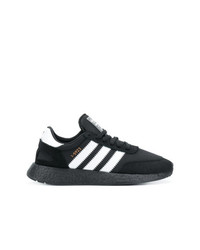 schwarze niedrige Sneakers von adidas