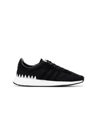 schwarze niedrige Sneakers von adidas