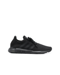 schwarze niedrige Sneakers von adidas