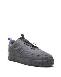 schwarze niedrige Sneakers von Nike