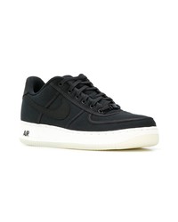 schwarze niedrige Sneakers von Nike