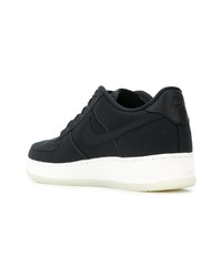 schwarze niedrige Sneakers von Nike