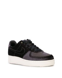 schwarze niedrige Sneakers von Nike