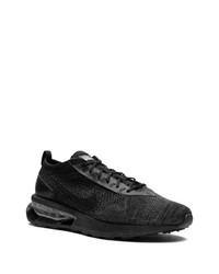 schwarze niedrige Sneakers von Nike