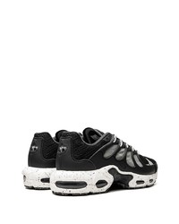 schwarze niedrige Sneakers von Nike