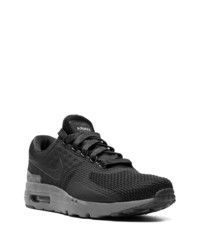 schwarze niedrige Sneakers von Nike