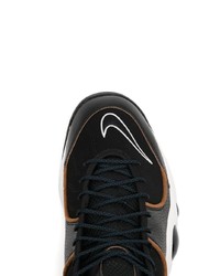 schwarze niedrige Sneakers von Nike