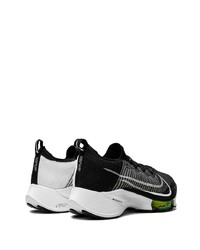 schwarze niedrige Sneakers von Nike