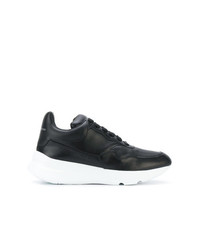 schwarze niedrige Sneakers von Alexander McQueen