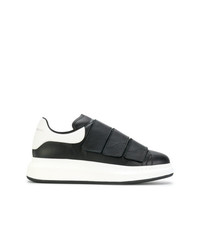 schwarze niedrige Sneakers von Alexander McQueen