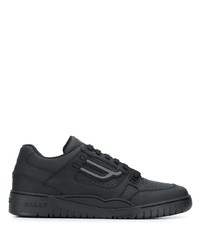 schwarze niedrige Sneakers von Bally