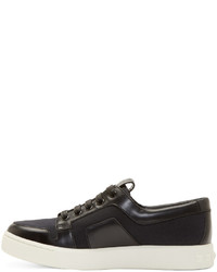 schwarze niedrige Sneakers von Pierre Balmain