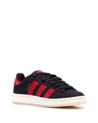 schwarze niedrige Sneakers von adidas