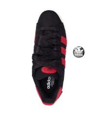 schwarze niedrige Sneakers von adidas