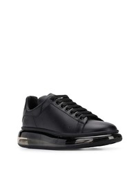 schwarze niedrige Sneakers von Alexander McQueen