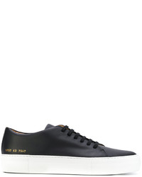 schwarze niedrige Sneakers von Common Projects