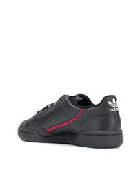 schwarze niedrige Sneakers von adidas