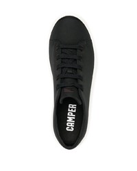 schwarze niedrige Sneakers von Camper