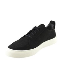 schwarze niedrige Sneakers von EKN Footwear