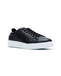 schwarze niedrige Sneakers von Emporio Armani