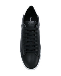 schwarze niedrige Sneakers von Emporio Armani