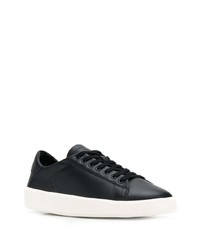 schwarze niedrige Sneakers von D.A.T.E