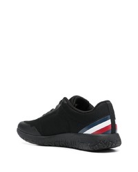 schwarze niedrige Sneakers von Tommy Hilfiger