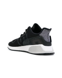 schwarze niedrige Sneakers von adidas