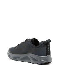 schwarze niedrige Sneakers von Hoka One One