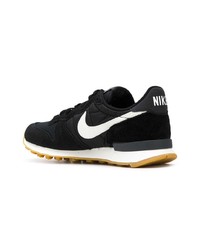 schwarze niedrige Sneakers von Nike