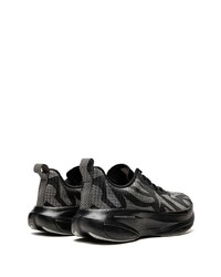 schwarze niedrige Sneakers von Brand Black