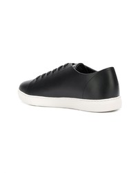 schwarze niedrige Sneakers von Emporio Armani