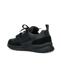 schwarze niedrige Sneakers von Prada