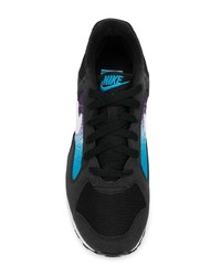 schwarze niedrige Sneakers von Nike