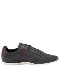 schwarze niedrige Sneakers von Lacoste