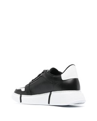 schwarze niedrige Sneakers von Roberto Cavalli