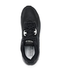 schwarze niedrige Sneakers von Under Armour