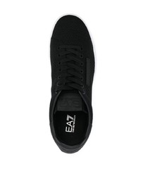 schwarze niedrige Sneakers von Ea7 Emporio Armani